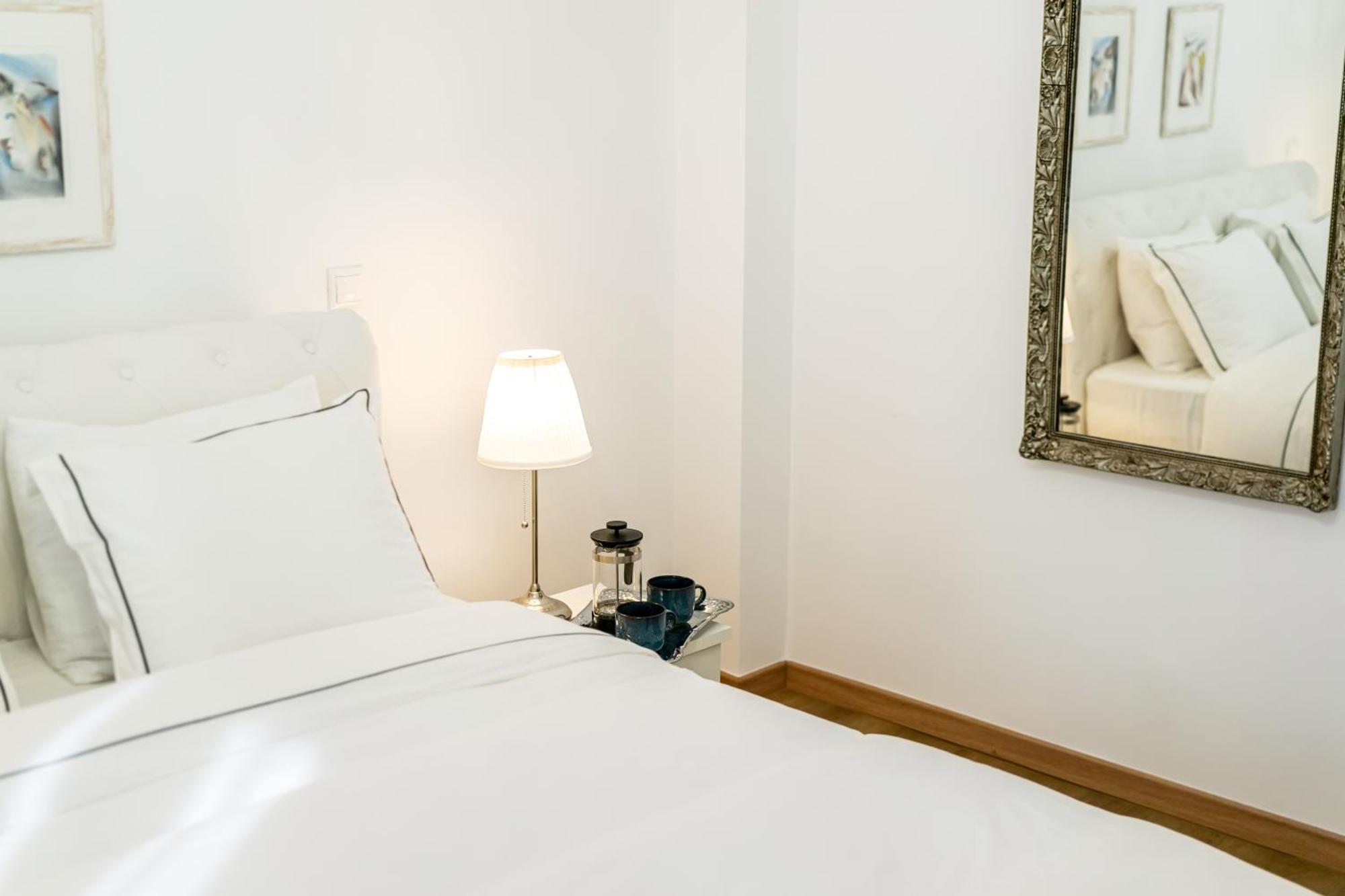 Zen Elegant Apartment In The Center Of Athens Ngoại thất bức ảnh