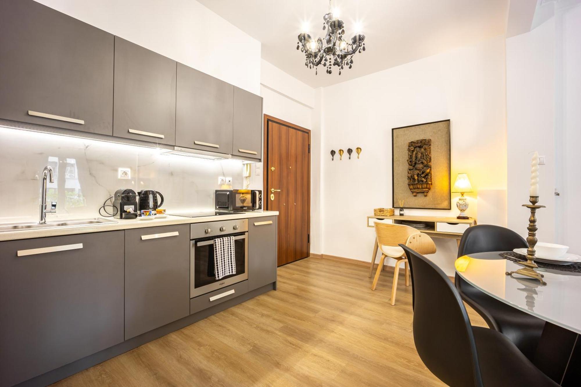 Zen Elegant Apartment In The Center Of Athens Ngoại thất bức ảnh